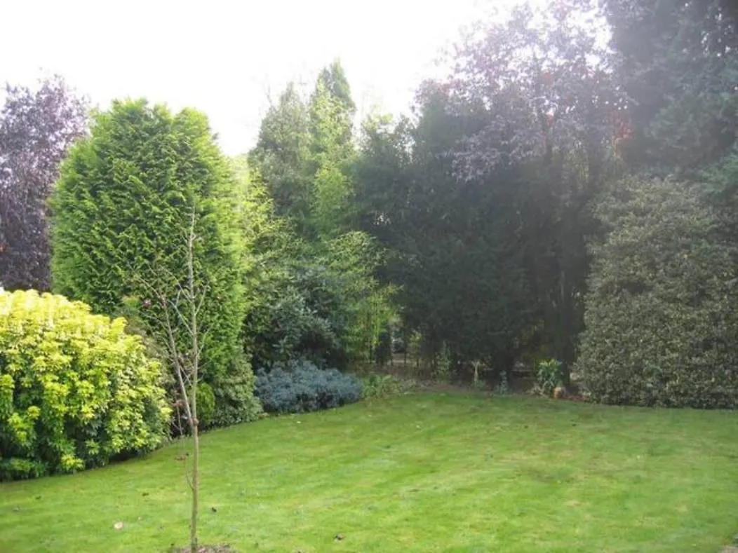 Right Garden Suite In Villa Near Centre And Tue Eindhoven Homestay