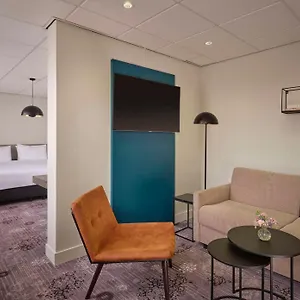 Park Plaza Hotel